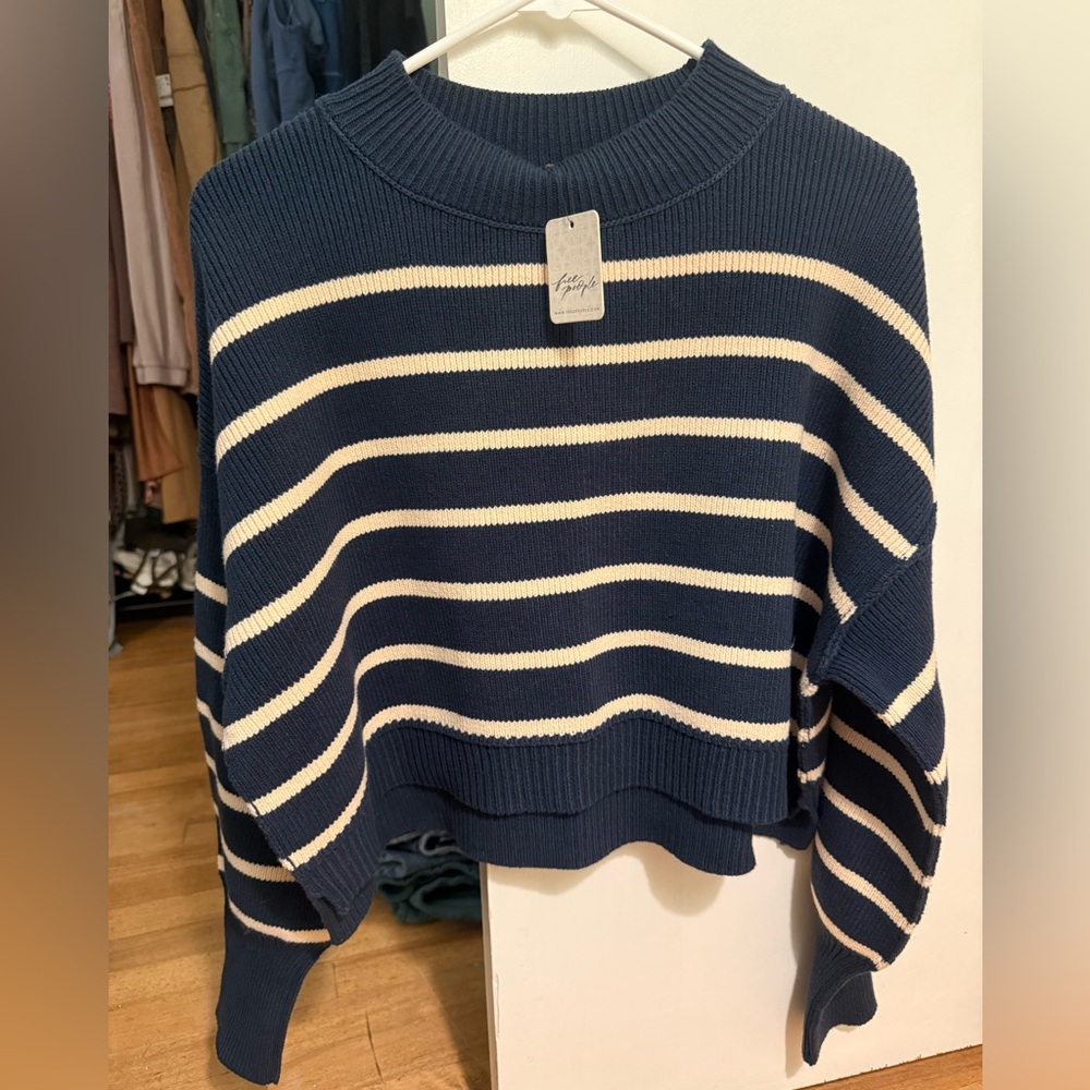 Free People Easy Street Crop Pullover - Picture 2 of 4